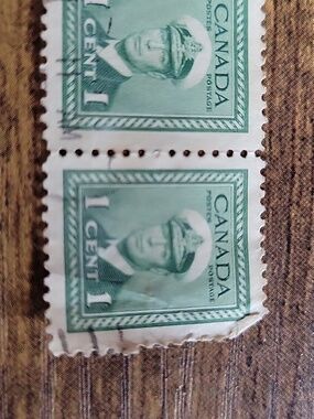 Vintage 1940s WW2 Canada 1 Cent Green Postage Stamps